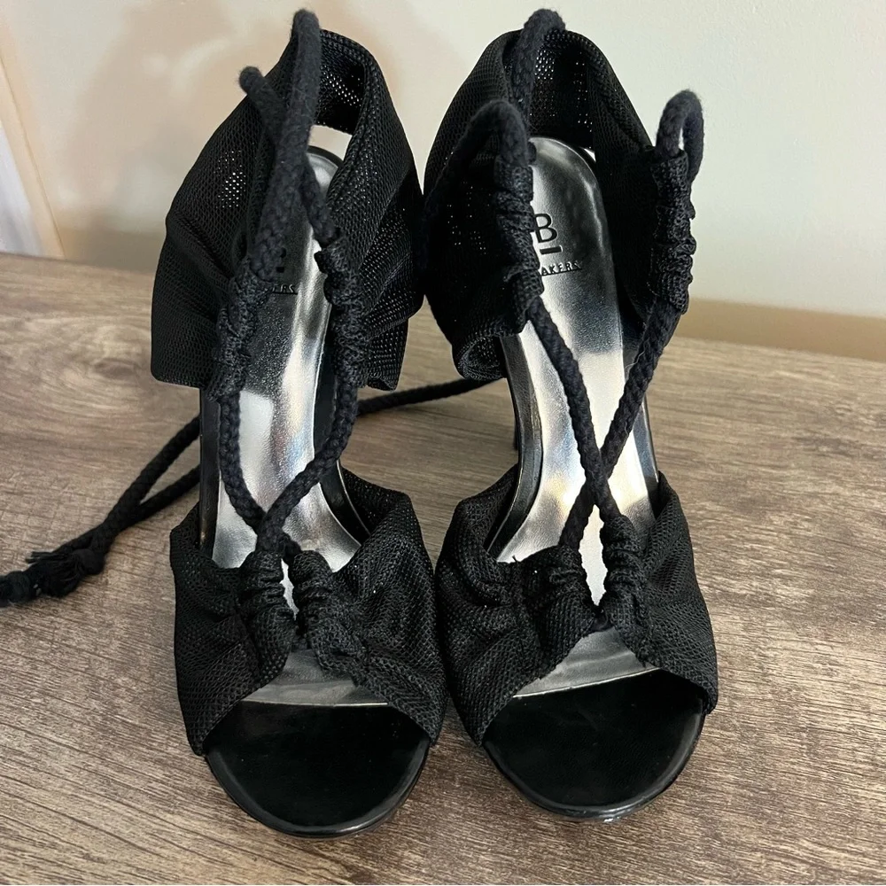 Bakers Black Tie stiletto High Heels Shoes Open Toe Formal Prom Hoco Sz 6.5 B